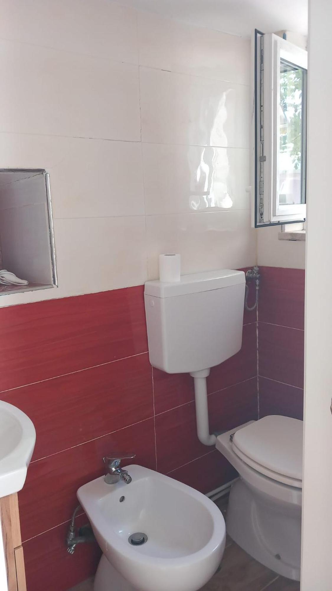 Hotel Loft da Maria, scavata nella pietra, stanza con bagno interno e box doccia esterna Cannicchio Esterno foto